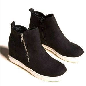 Madden girl wedge sneakers